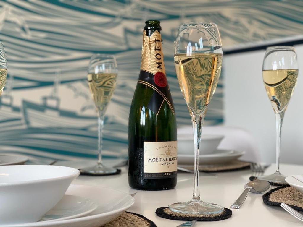 The Bunker-Luxe Central Falmouth Getaway With Stunning Sea Views Ngoại thất bức ảnh