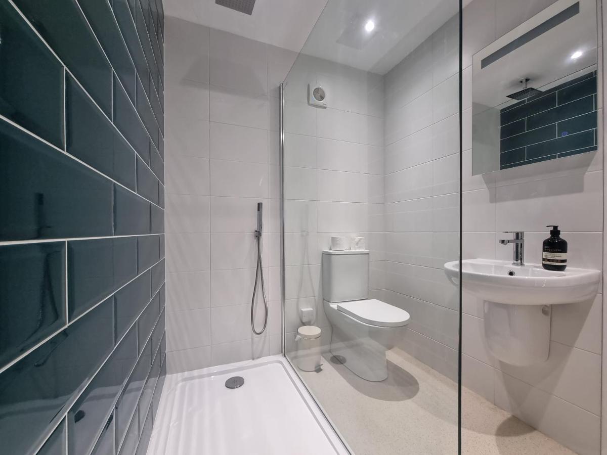 The Bunker-Luxe Central Falmouth Getaway With Stunning Sea Views Ngoại thất bức ảnh