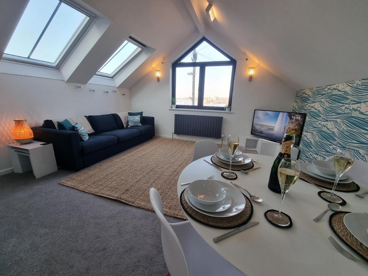 The Bunker-Luxe Central Falmouth Getaway With Stunning Sea Views Ngoại thất bức ảnh