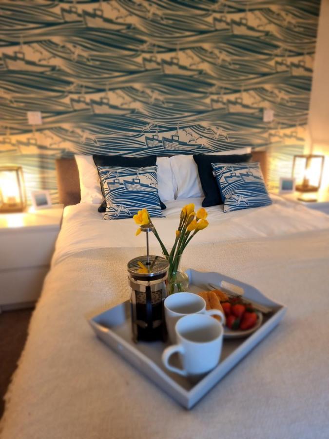 The Bunker-Luxe Central Falmouth Getaway With Stunning Sea Views Ngoại thất bức ảnh